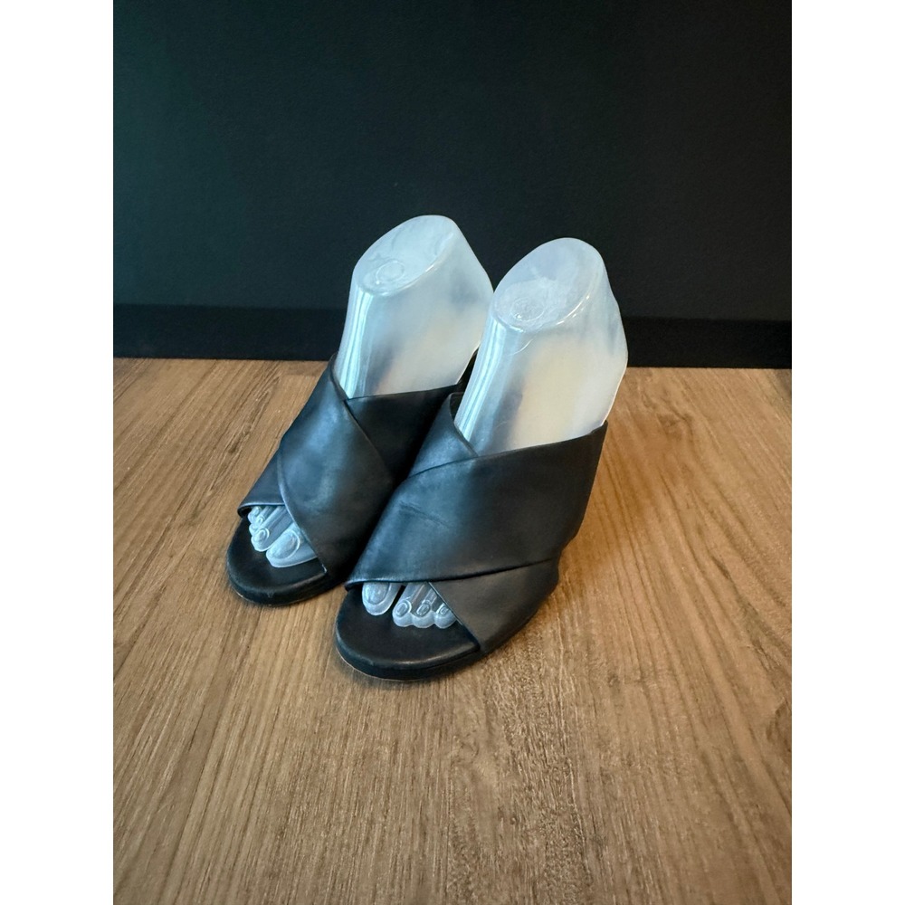 Vince Camuto Black Leather Crisscross Block Heel Slide Sandals Mules VP-LE 8M